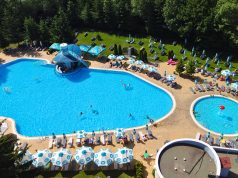 Alpha Spa & Pool – Dobrinishte / Алфа Спа Добринище Алфа Спа Добринище плажа от дрон